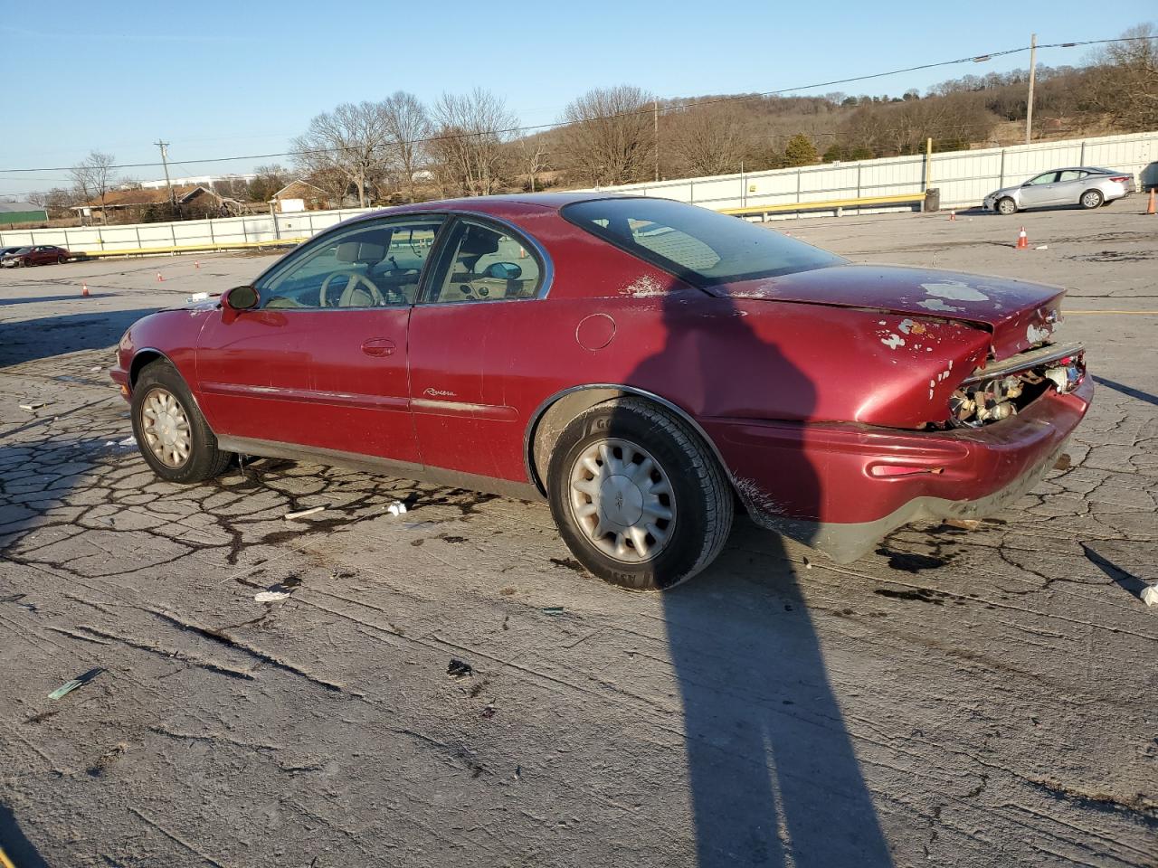 1995 Buick Riviera - Image 2