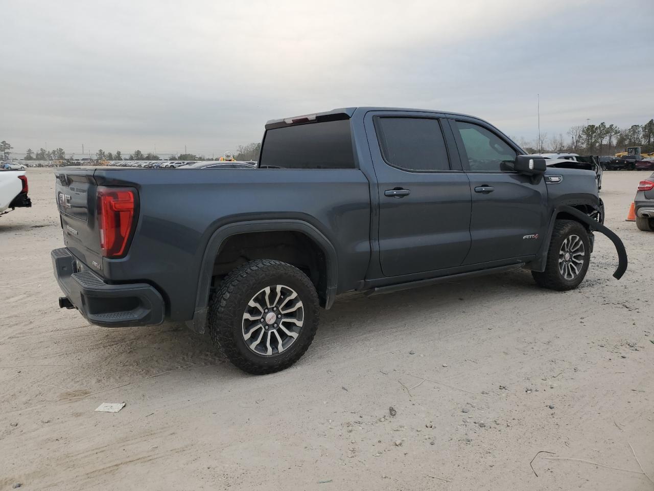 2021 GMC Sierra - Image 3