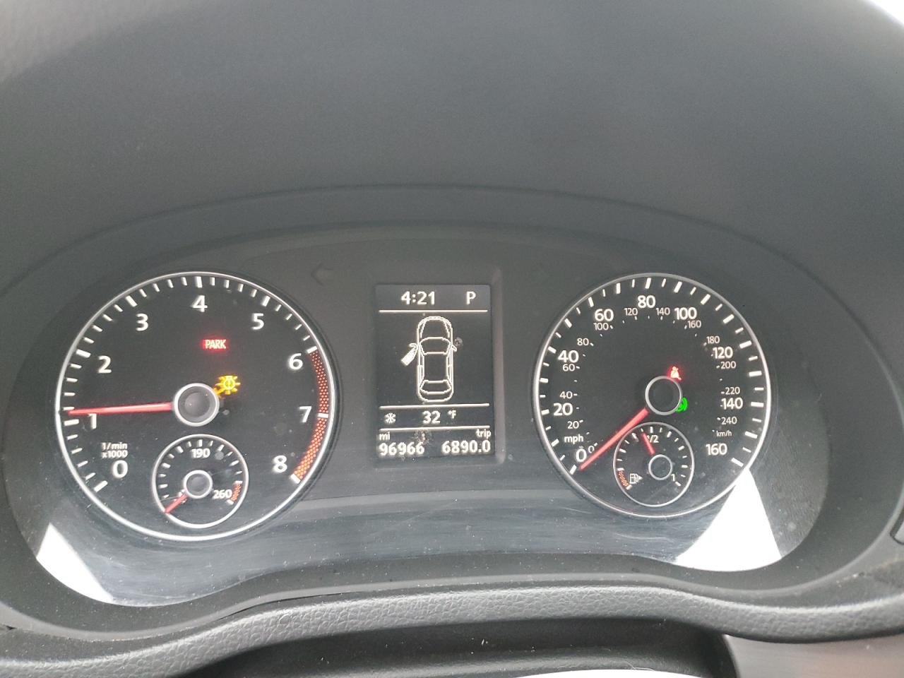 2015 Volkswagen Passat - Image 9
