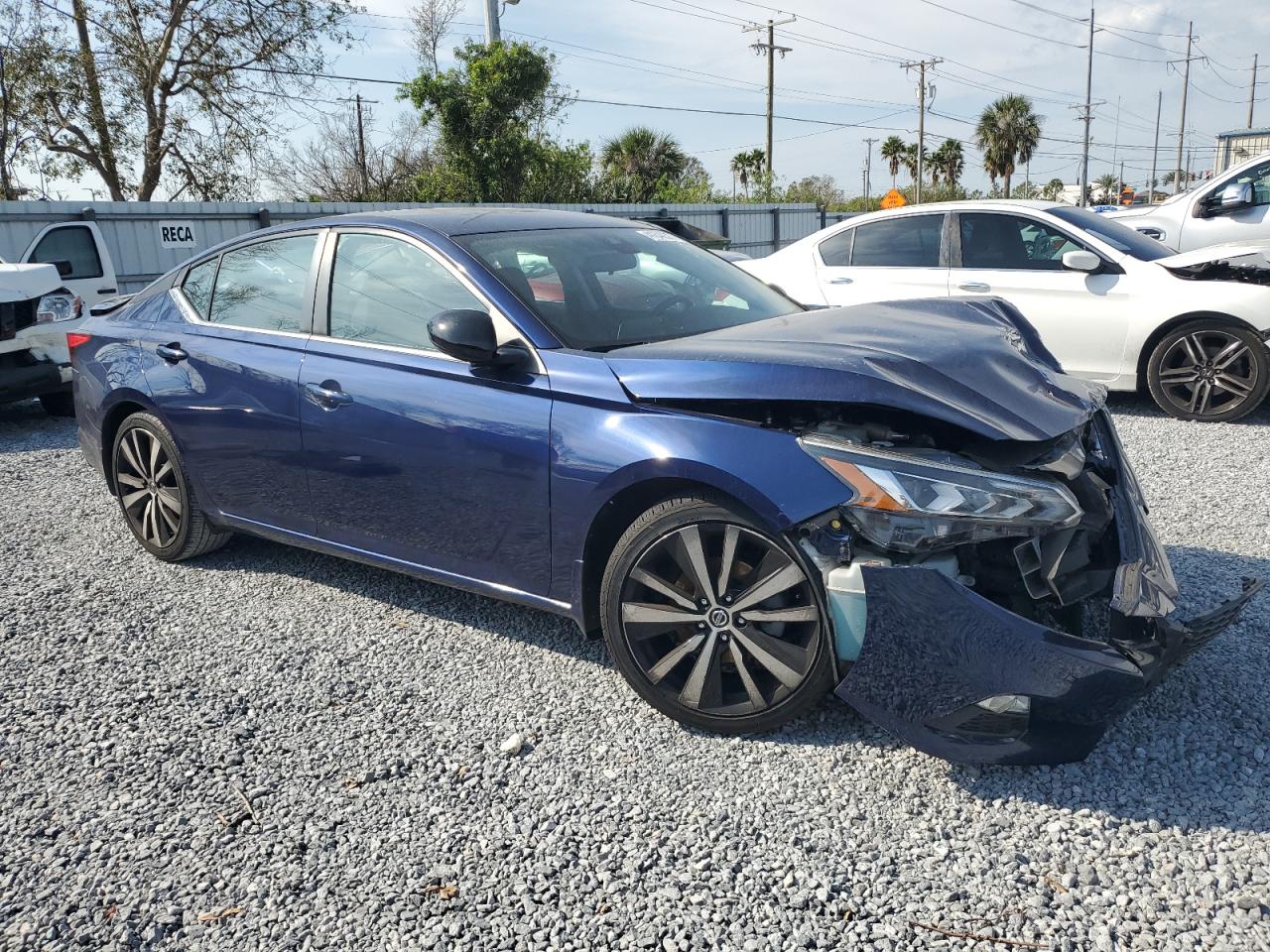 2021 Nissan Altima - Image 4