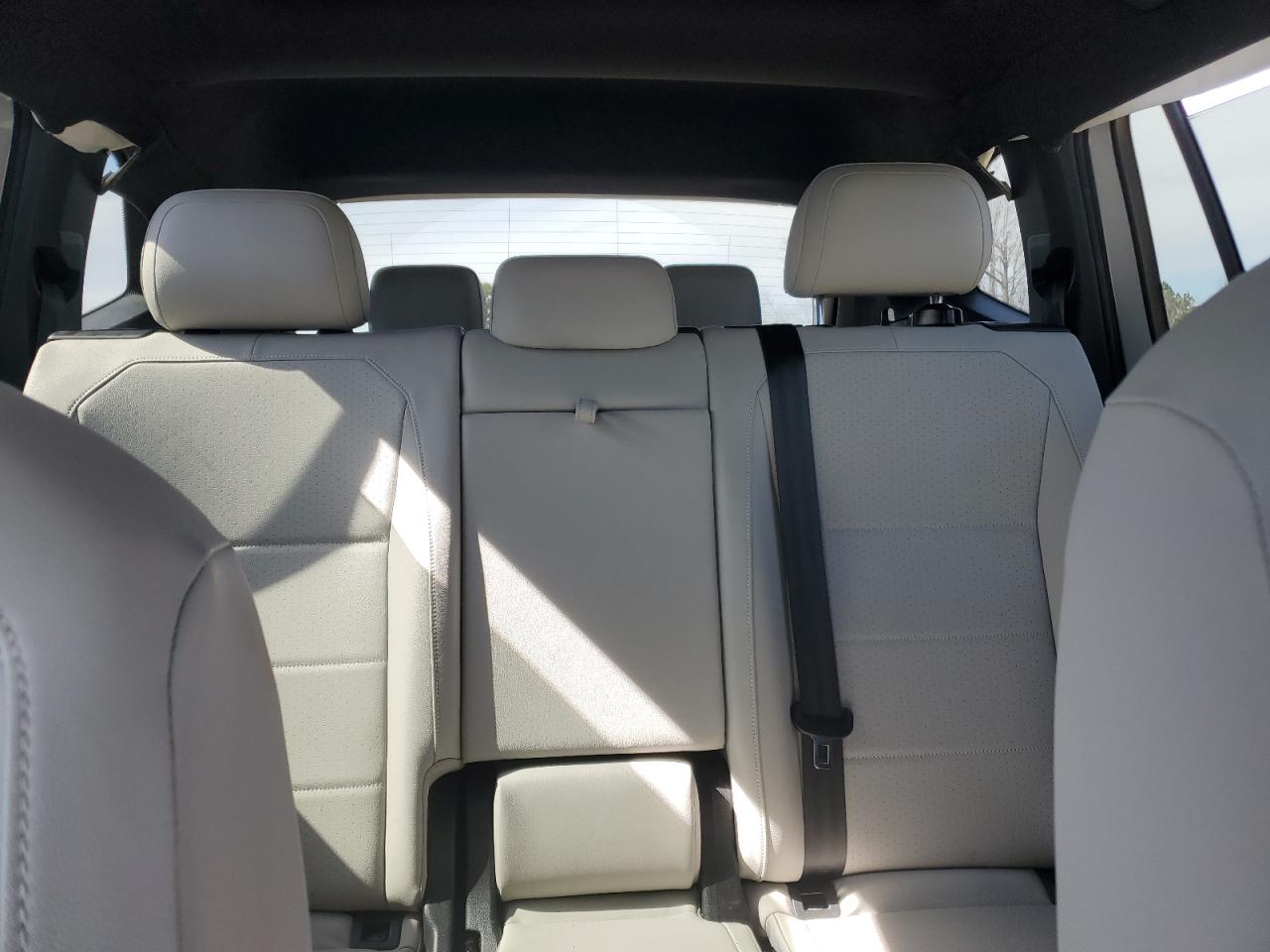 2019 Volkswagen Tiguan - Image 10