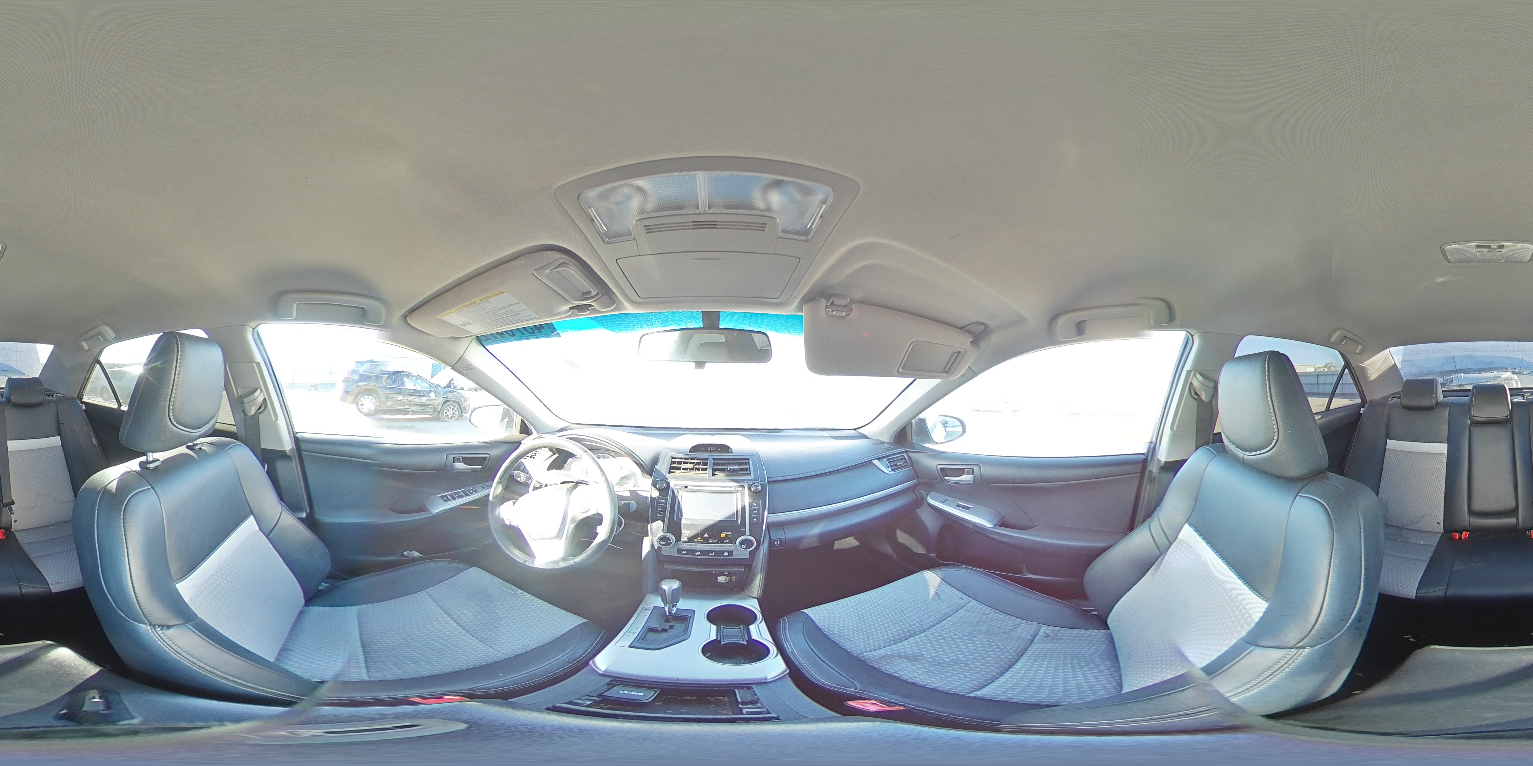 2012 Toyota Camry - Image 13