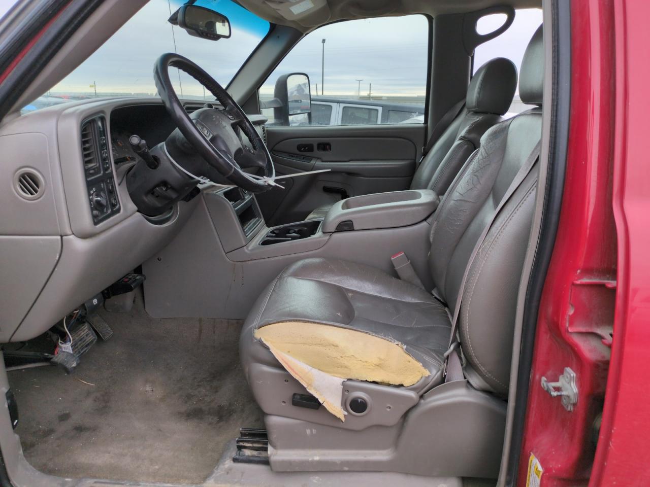 2006 Chevrolet Silverado - Image 7