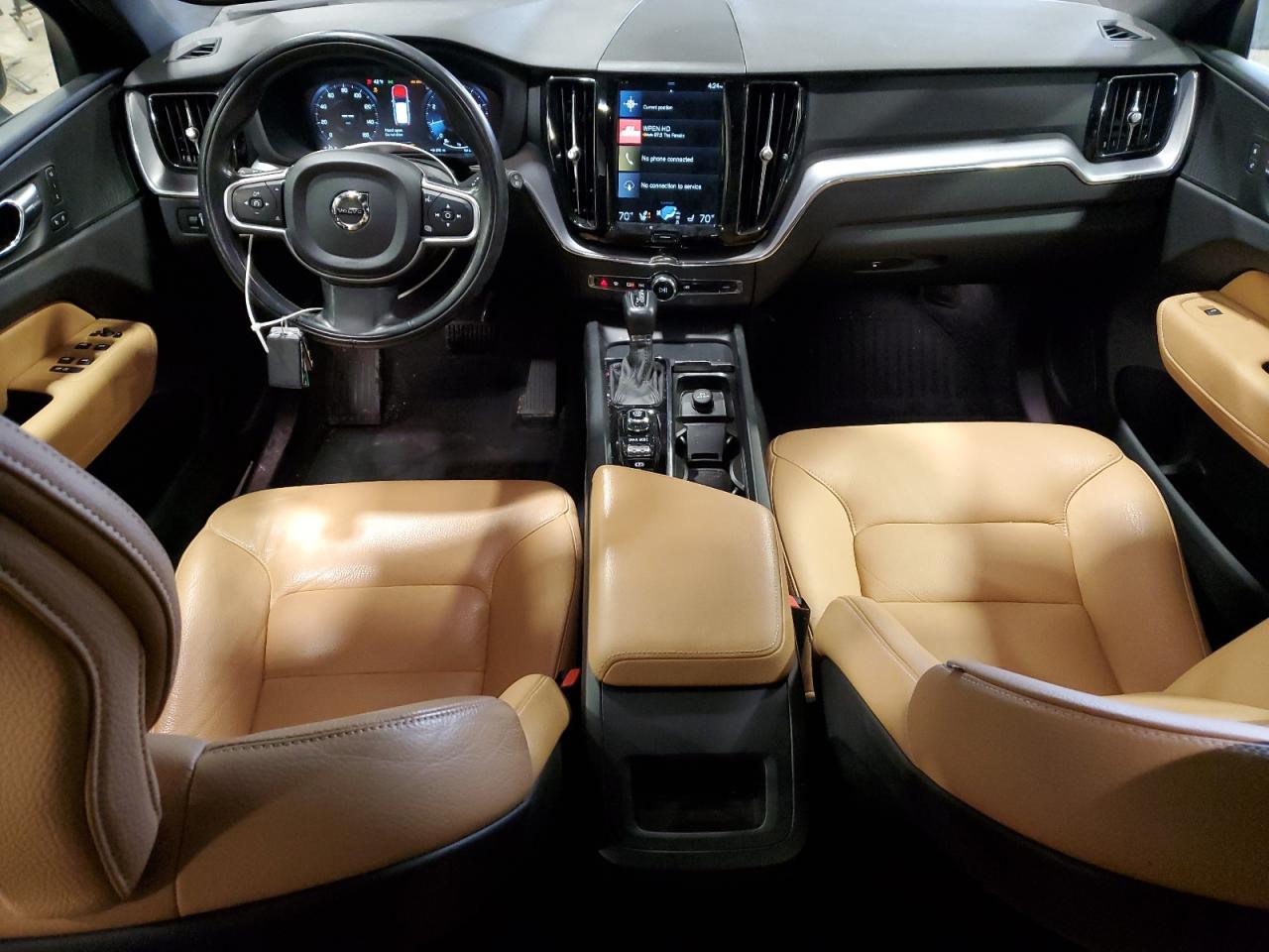 2020 Volvo XC60 - Image 8