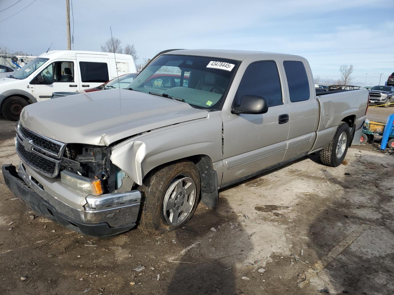 2007 Chevrolet Silverado - Image 1