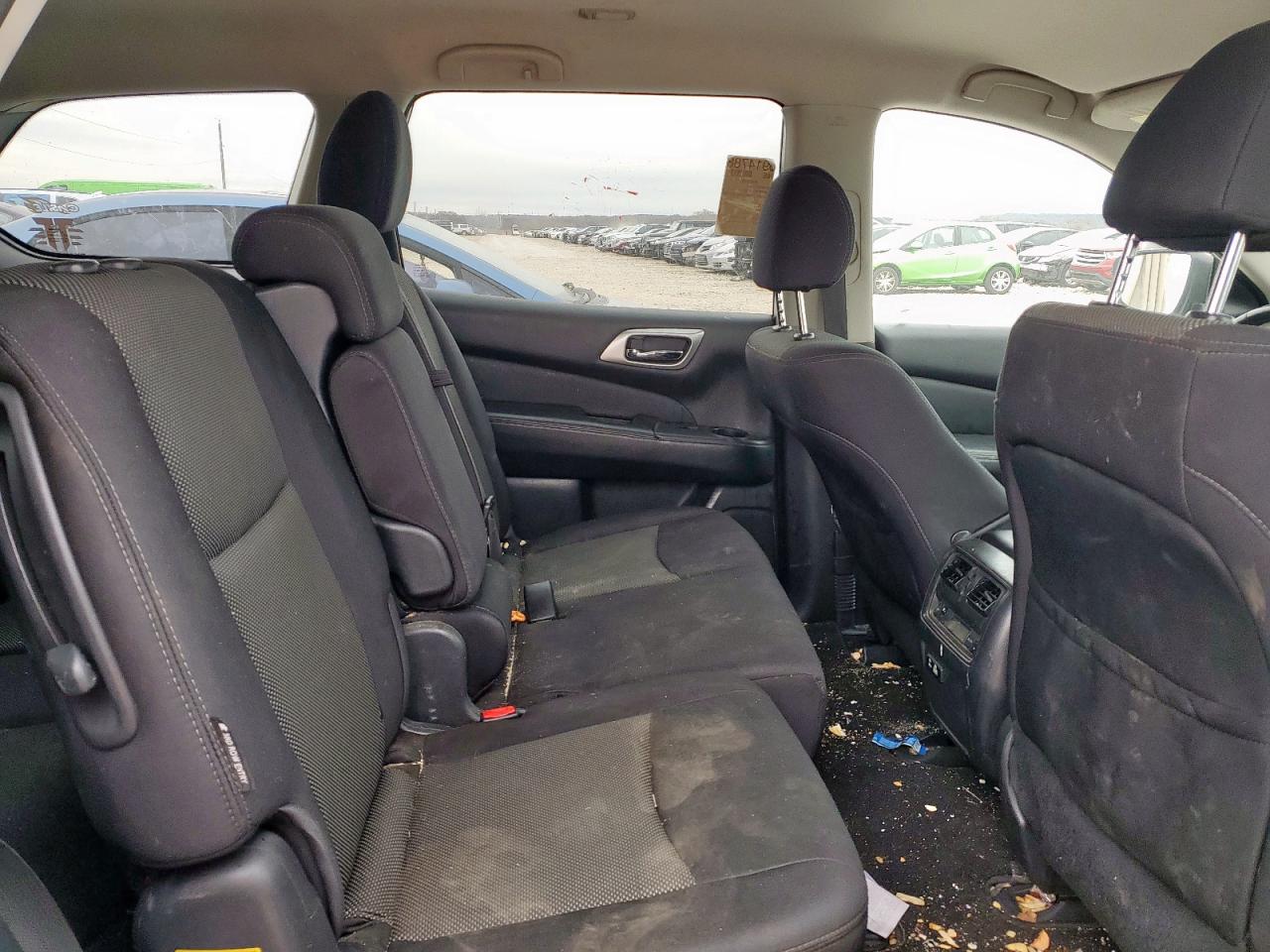 2019 Nissan Pathfinder - Image 11