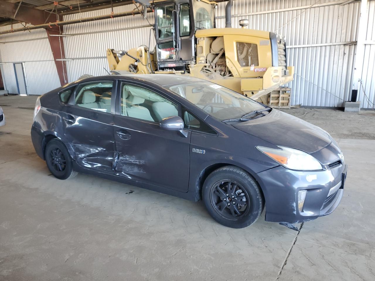 2014 Toyota Prius - Image 4