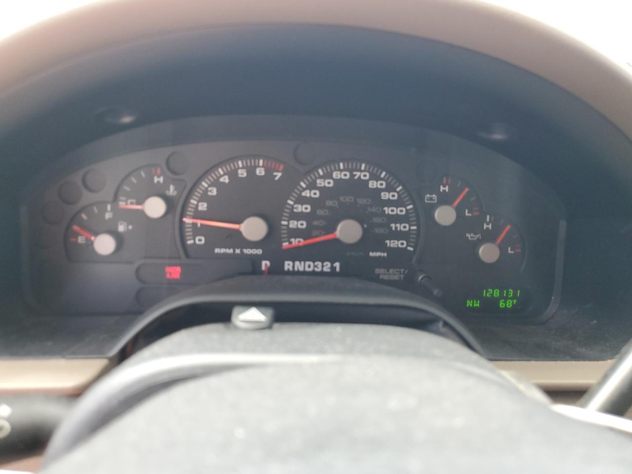 2003 Ford Explorer - Image 9