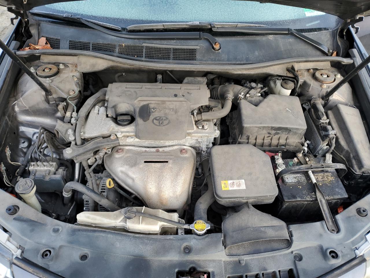 2014 Toyota Camry - Image 11