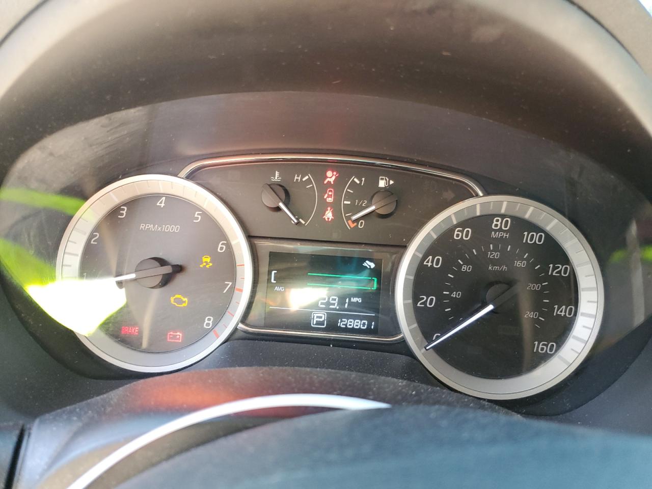2013 Nissan Sentra - Image 9