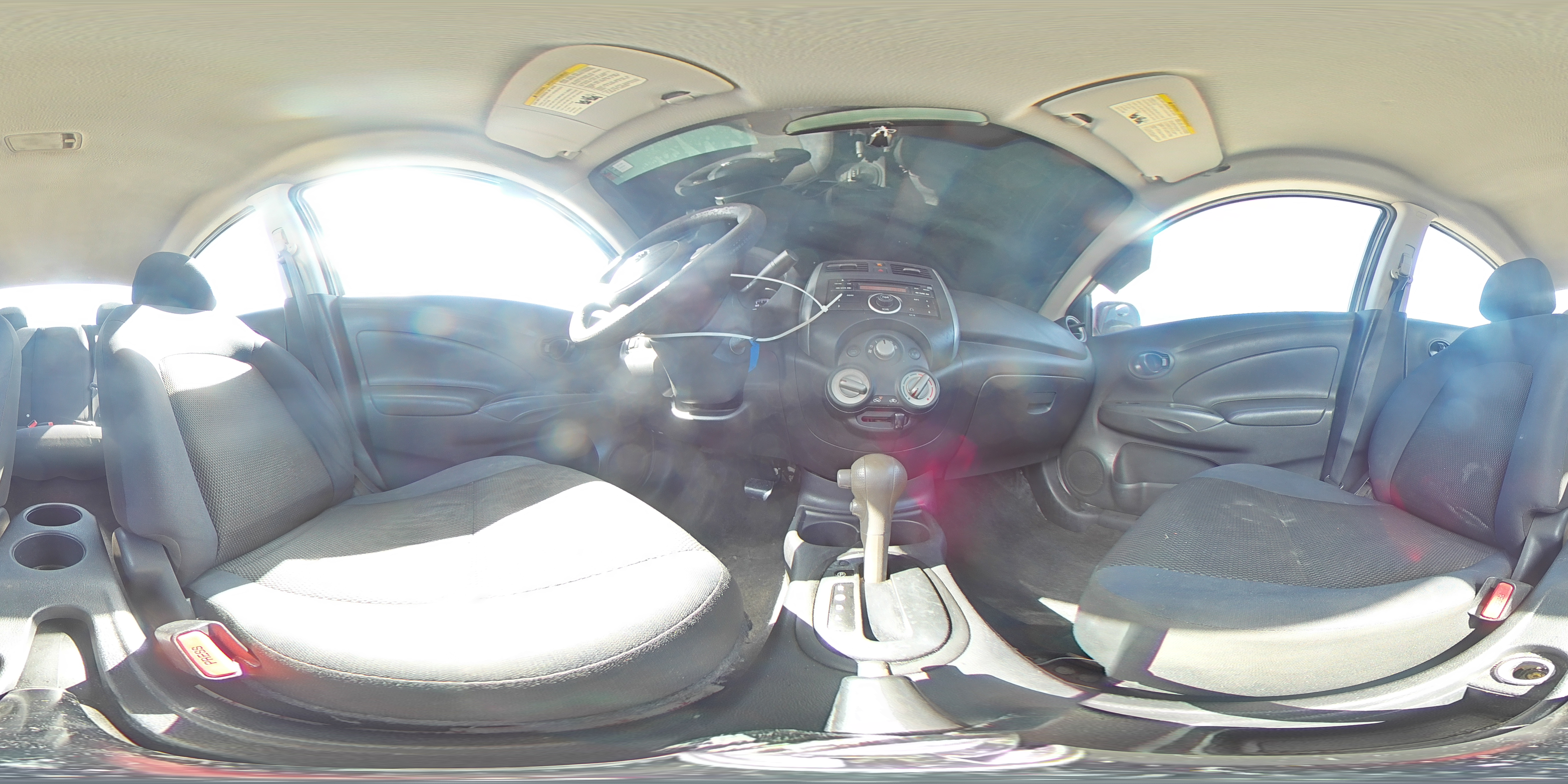 2012 Nissan Versa - Image 14