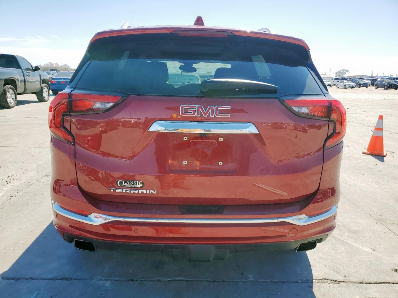 2020 GMC Terrain - Image 6