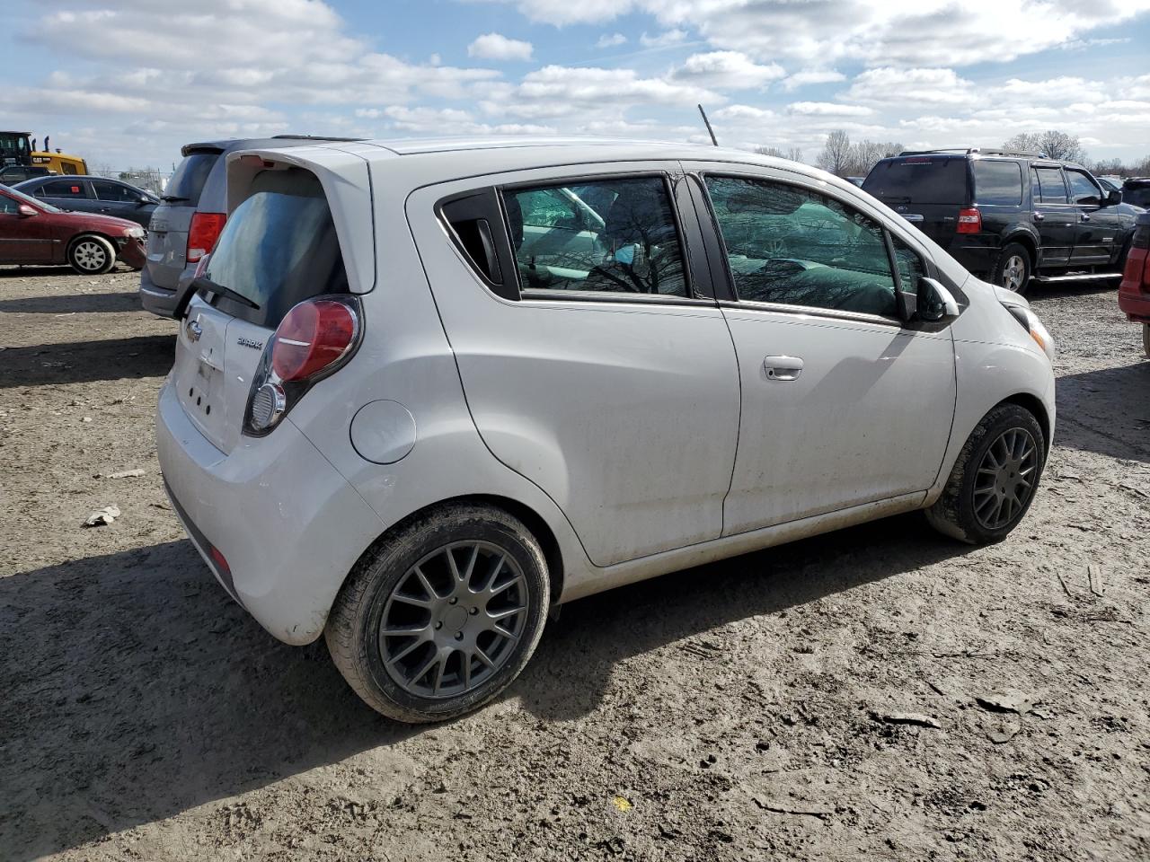 2014 Chevrolet Spark - Image 3
