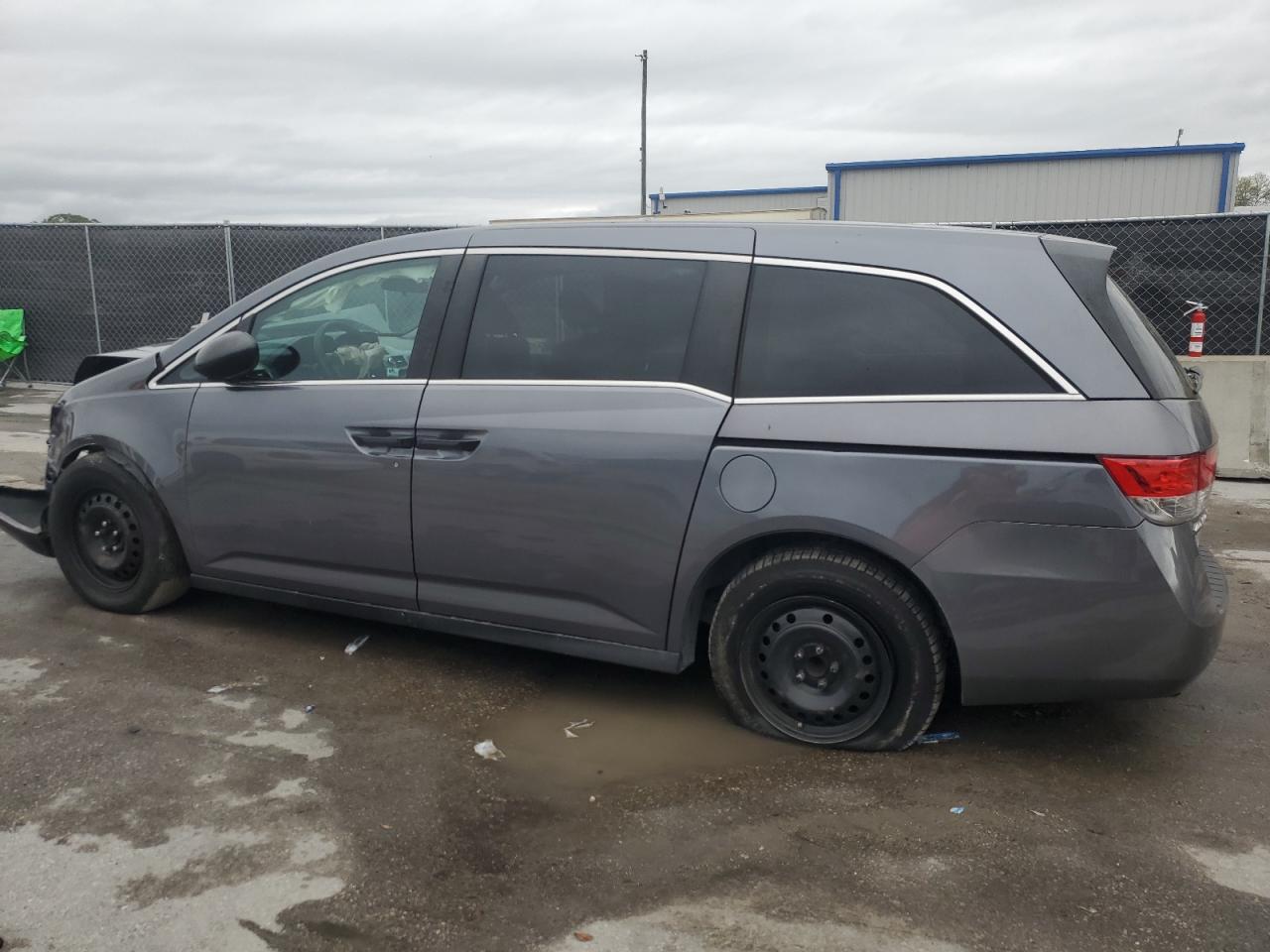 2014 Honda Odyssey - Image 2