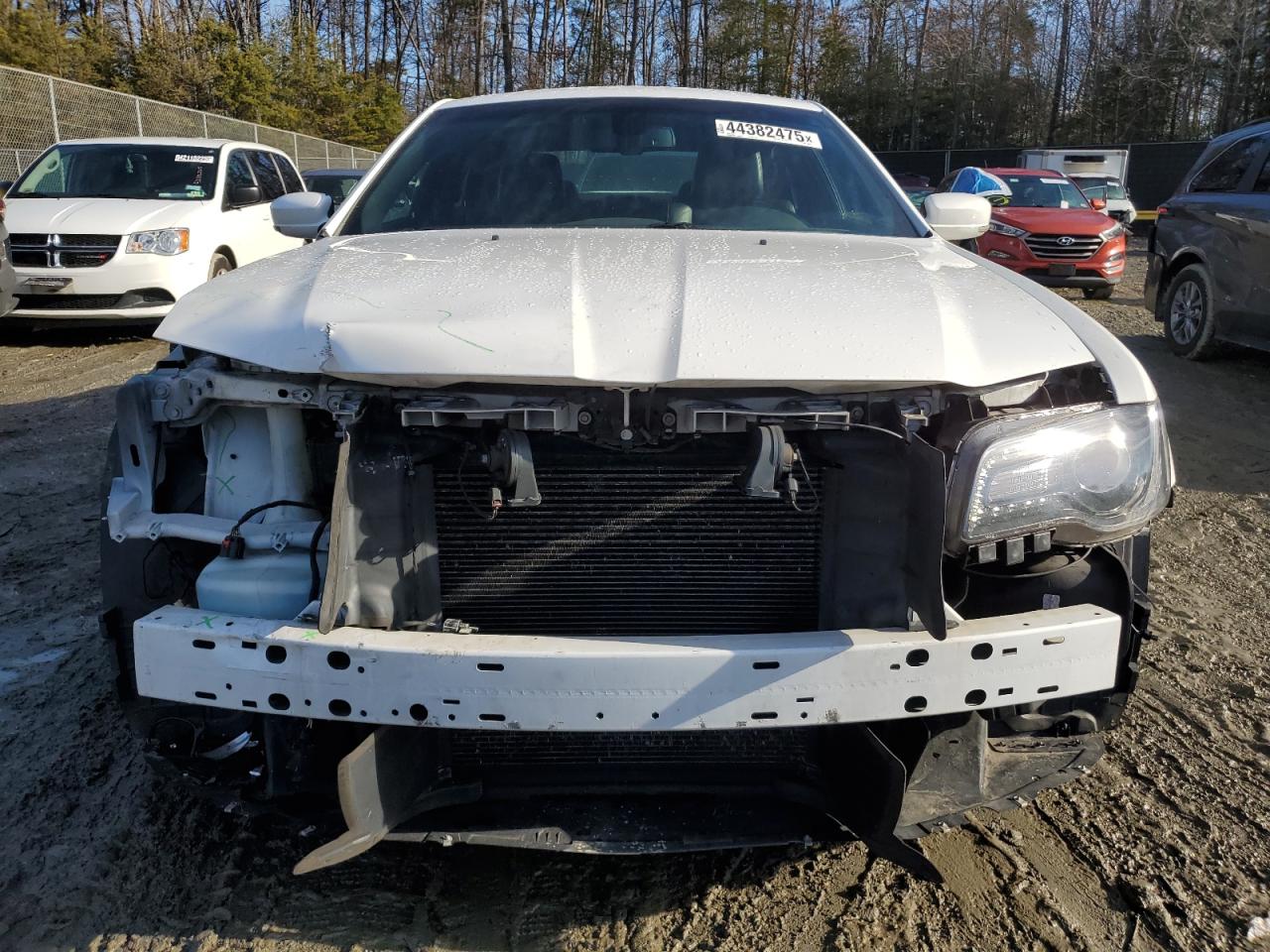 2018 Chrysler 300 - Image 5