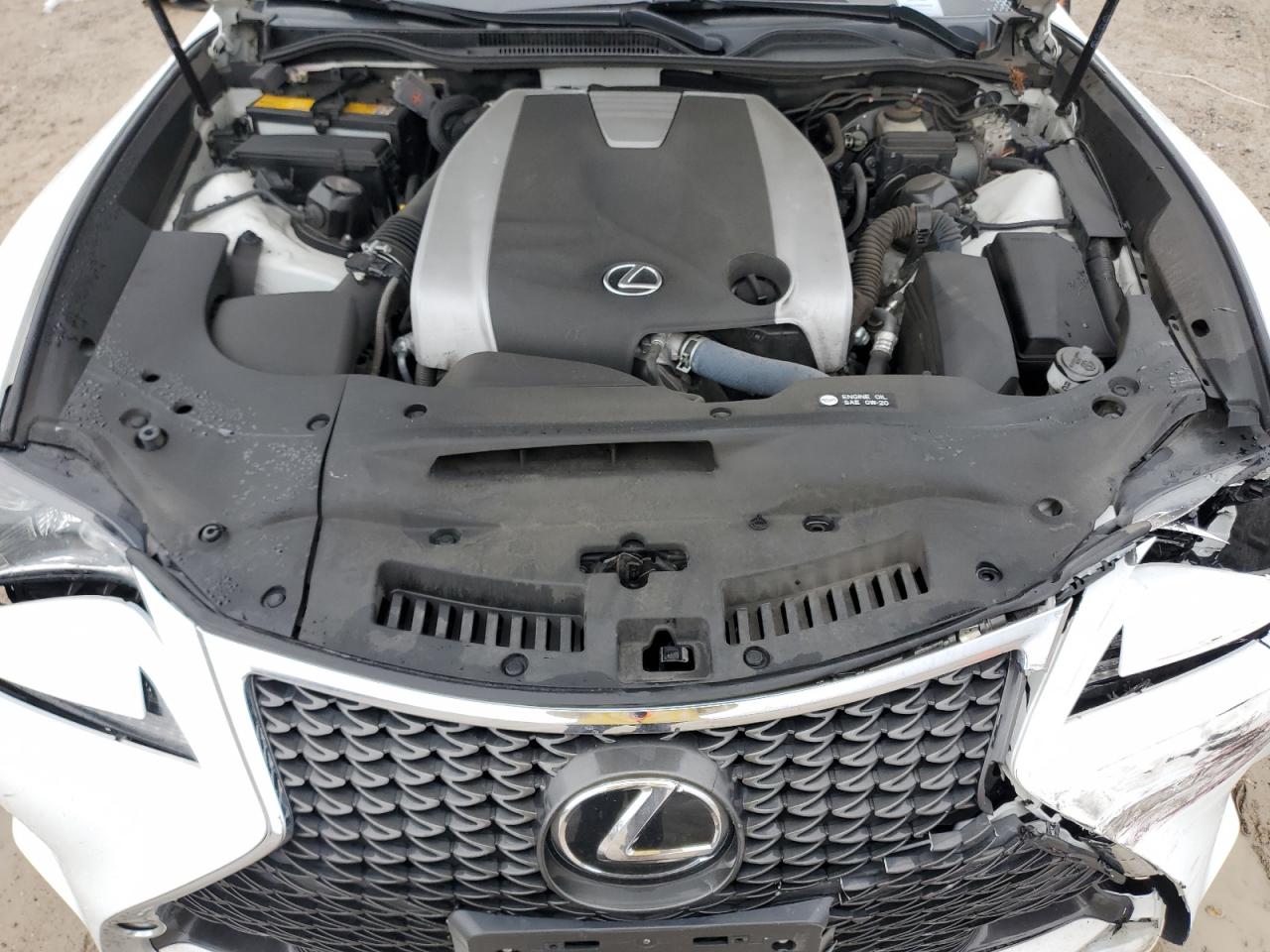 2017 Lexus RC - Image 11