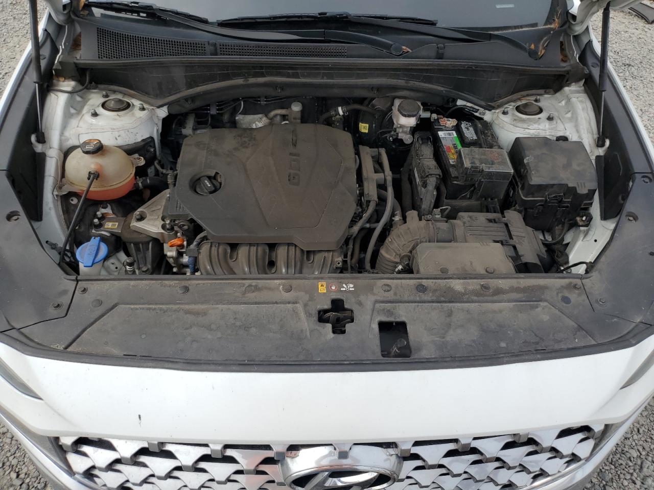 2022 Hyundai Santa Fe - Image 12