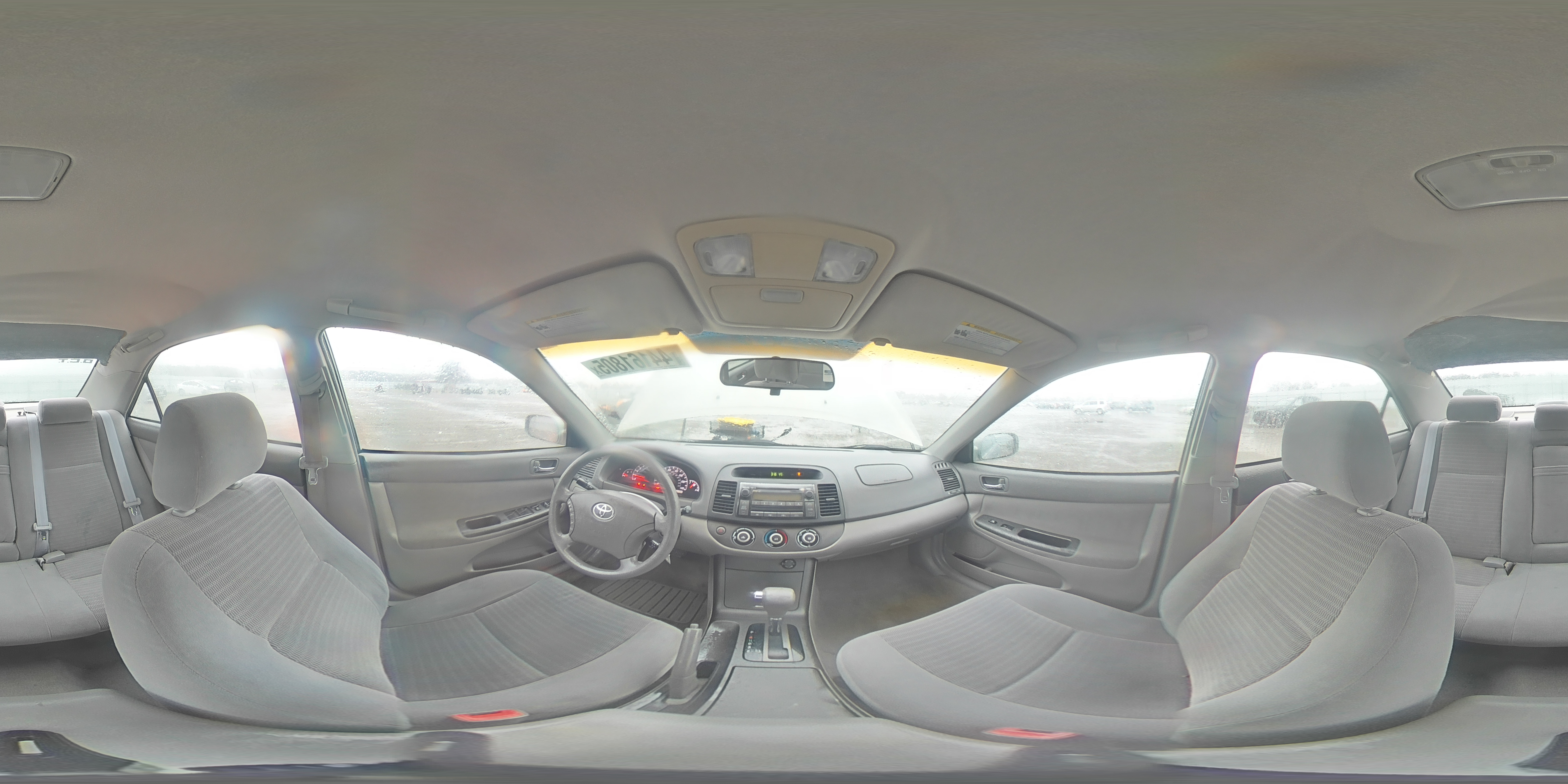 2005 Toyota Camry - Image 12