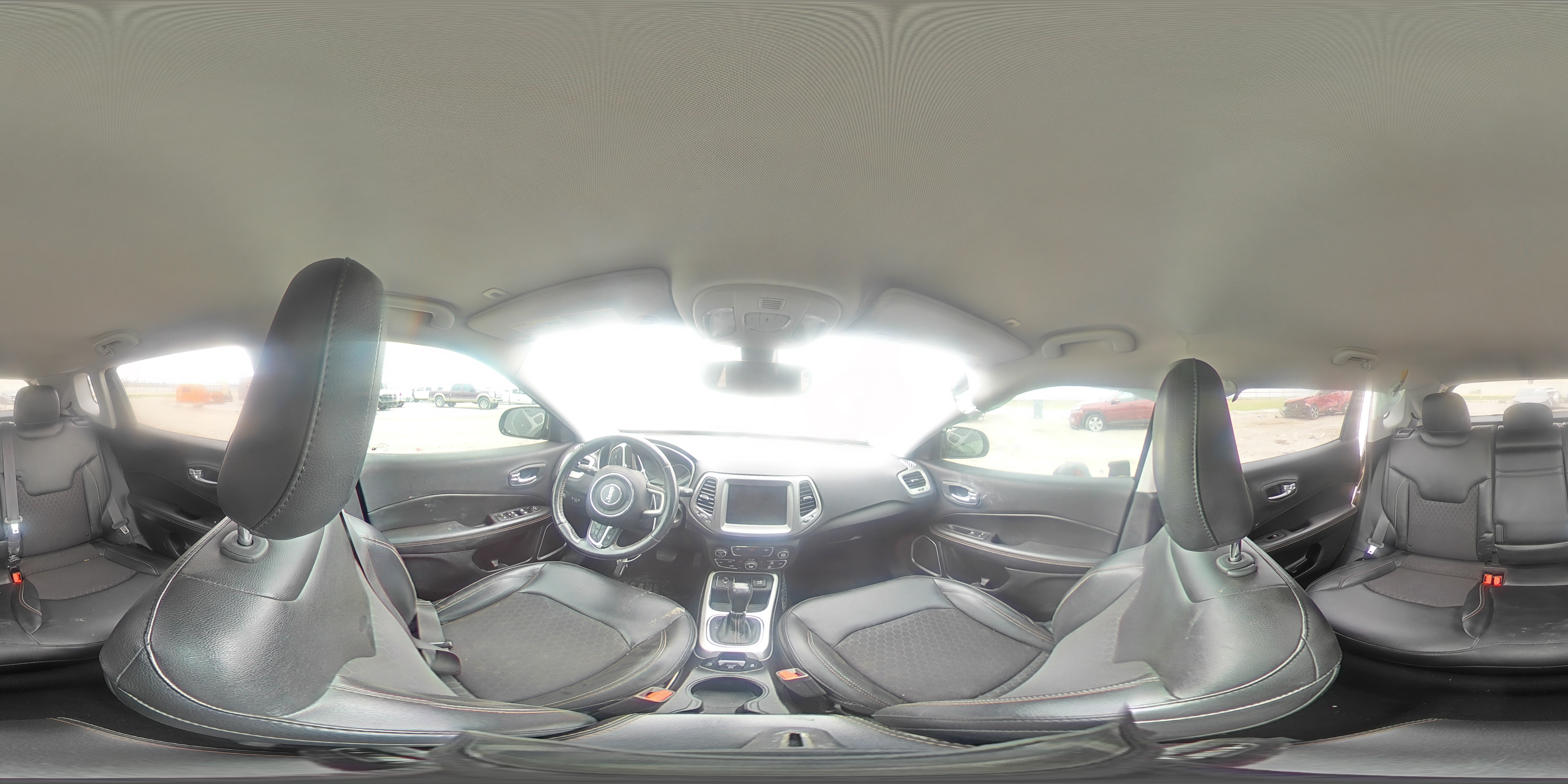 2018 Jeep Compass - Image 13