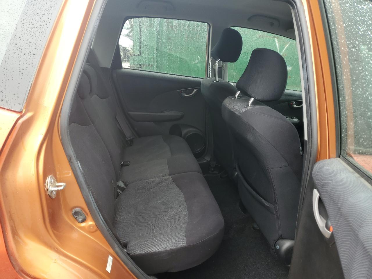 2009 Honda Fit - Image 10