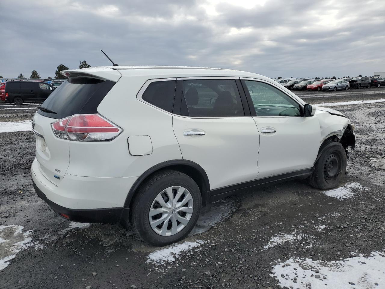 2014 Nissan Rogue - Image 3