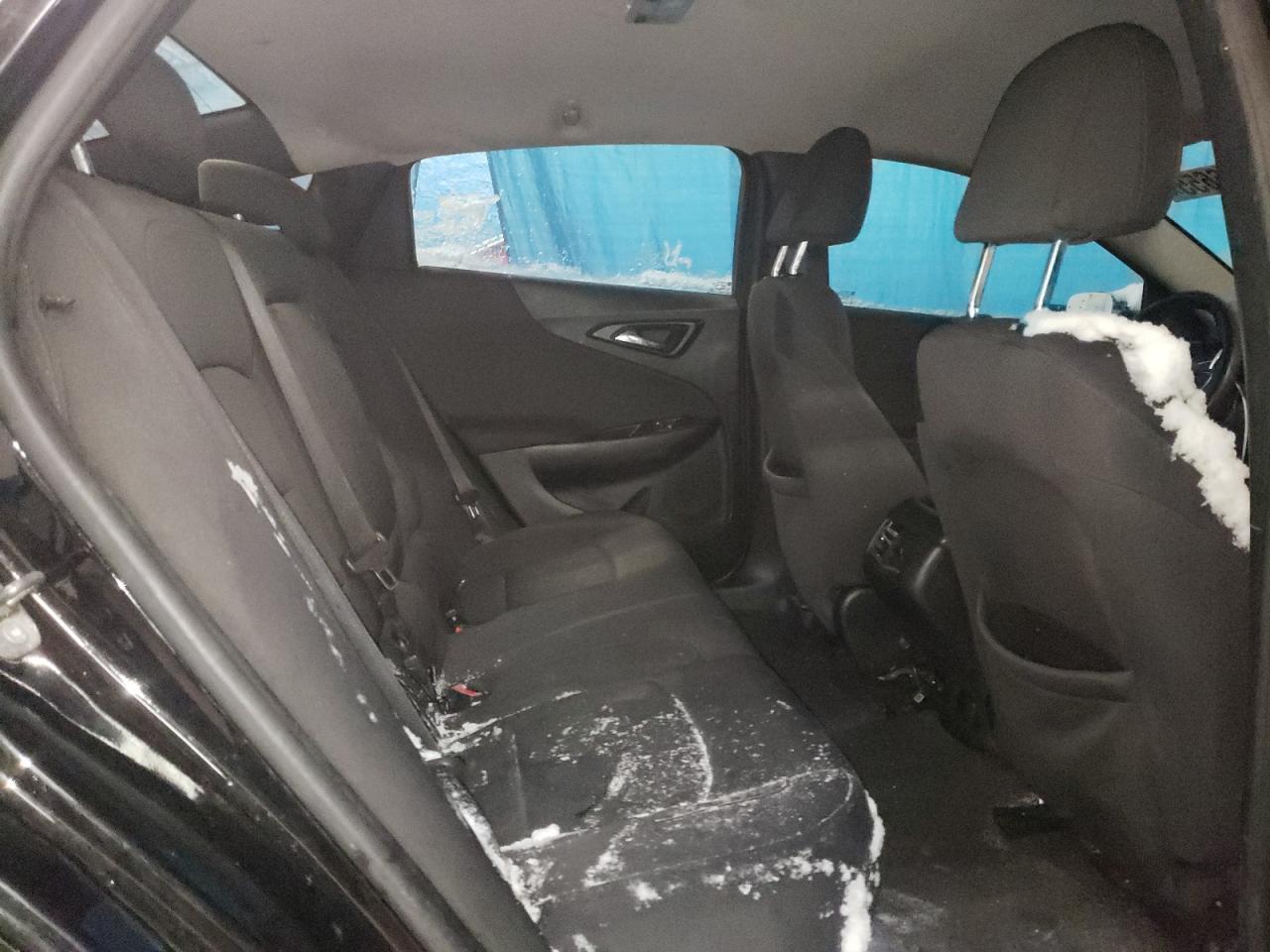 2017 Chevrolet Malibu - Image 10