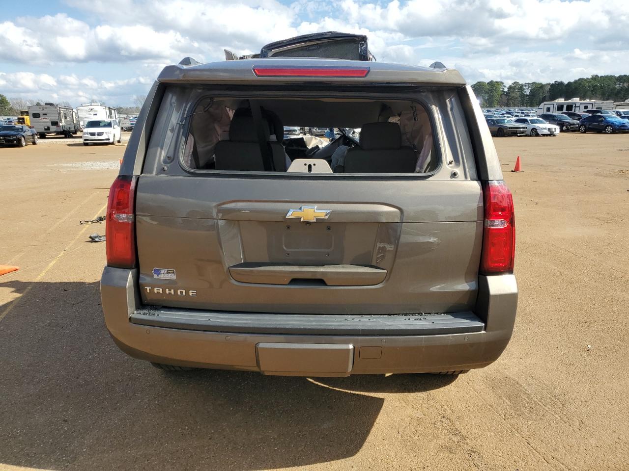 2016 Chevrolet Tahoe - Image 6