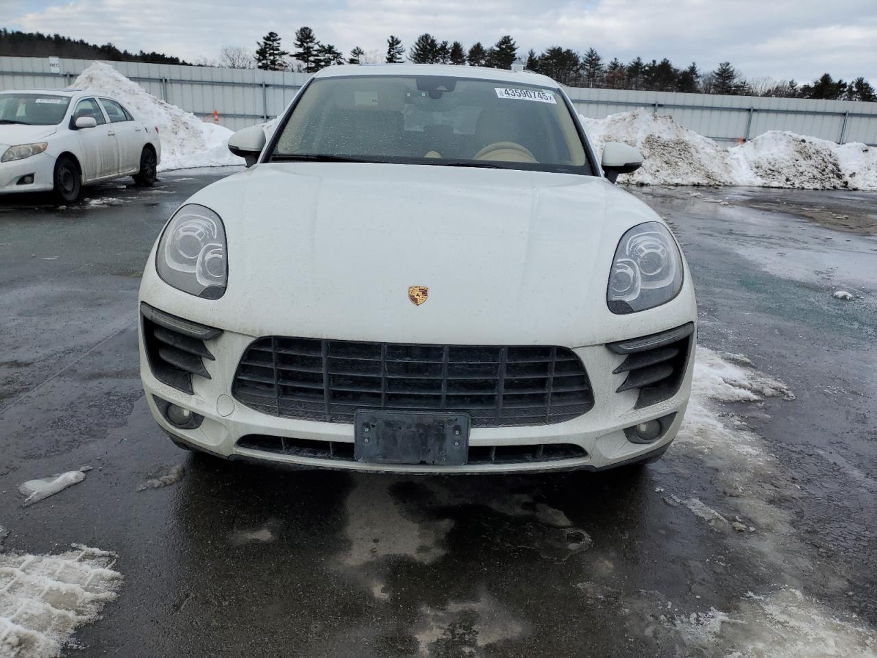 2017 Porsche Macan - Image 5