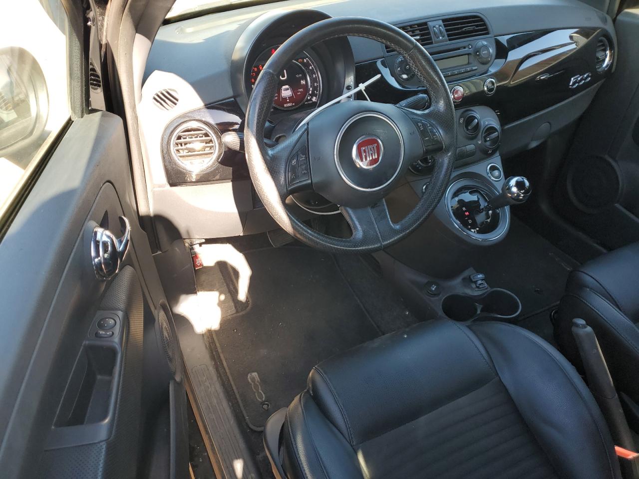 2015 Fiat 500 - Image 8