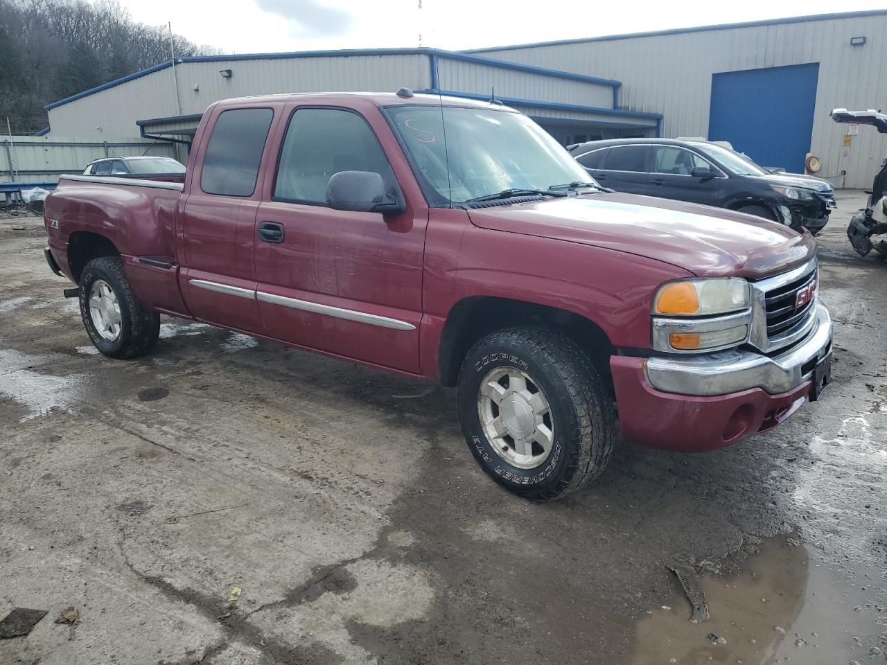 2004 GMC Sierra - Image 4