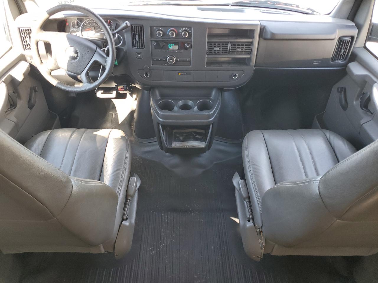 2009 Chevrolet Express G1500 VIN: 1GCFG15X991146325 Lot: 43802685