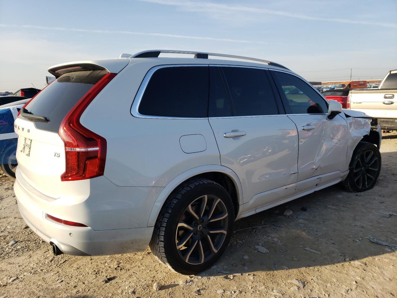 2019 Volvo XC90 - Image 3