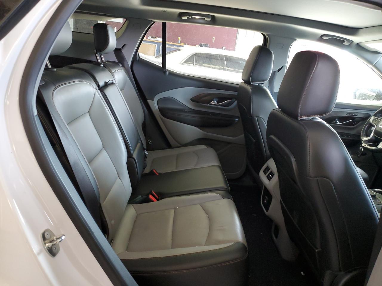 2018 GMC Terrain - Image 11