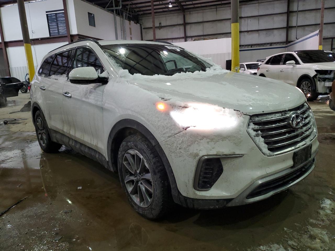 2017 Hyundai Santa Fe - Image 4