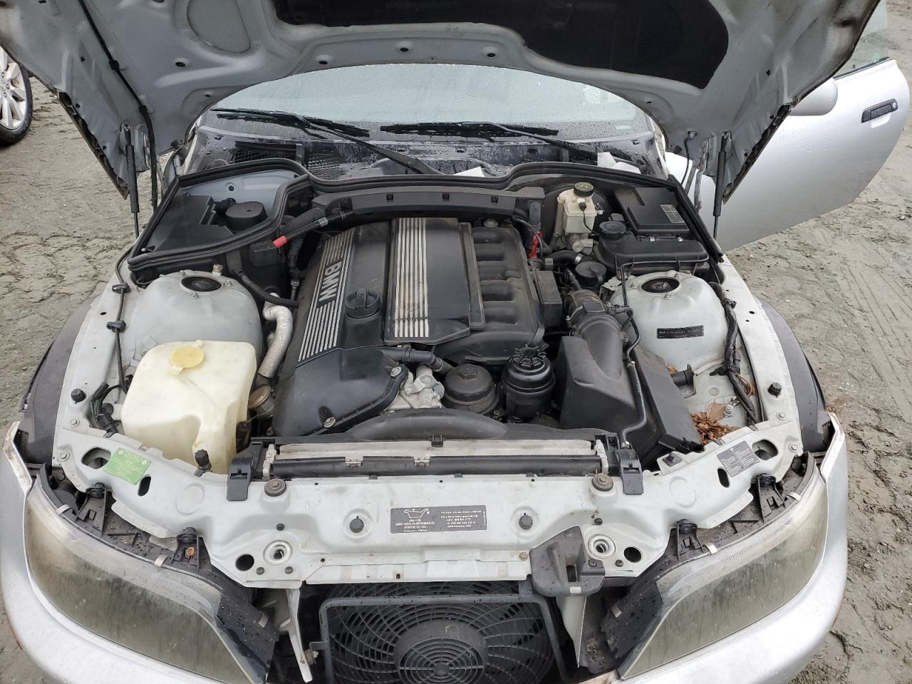 2000 BMW Z3 - Image 11