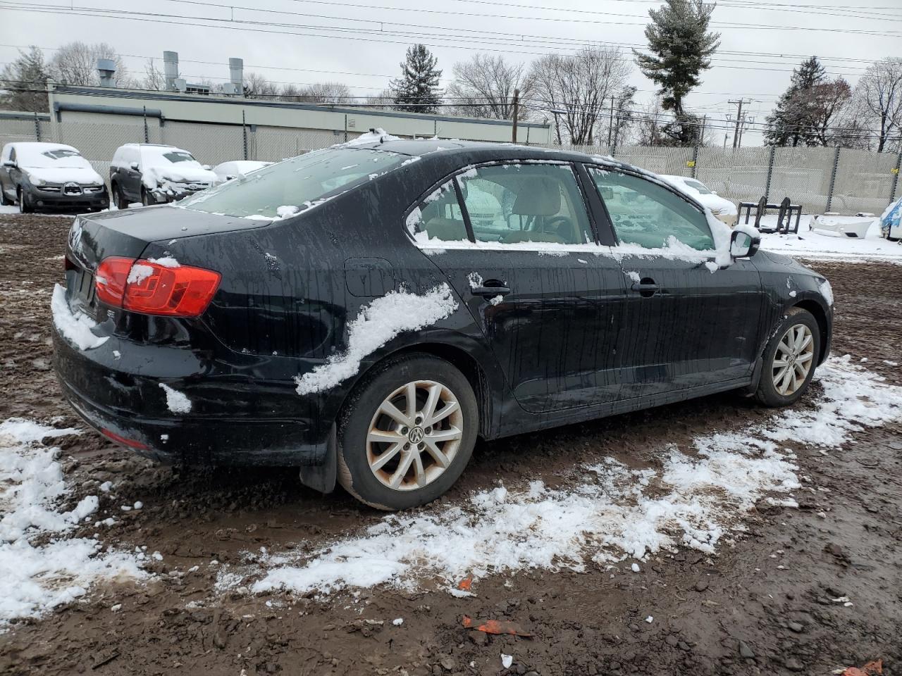 2014 Volkswagen Jetta - Image 3