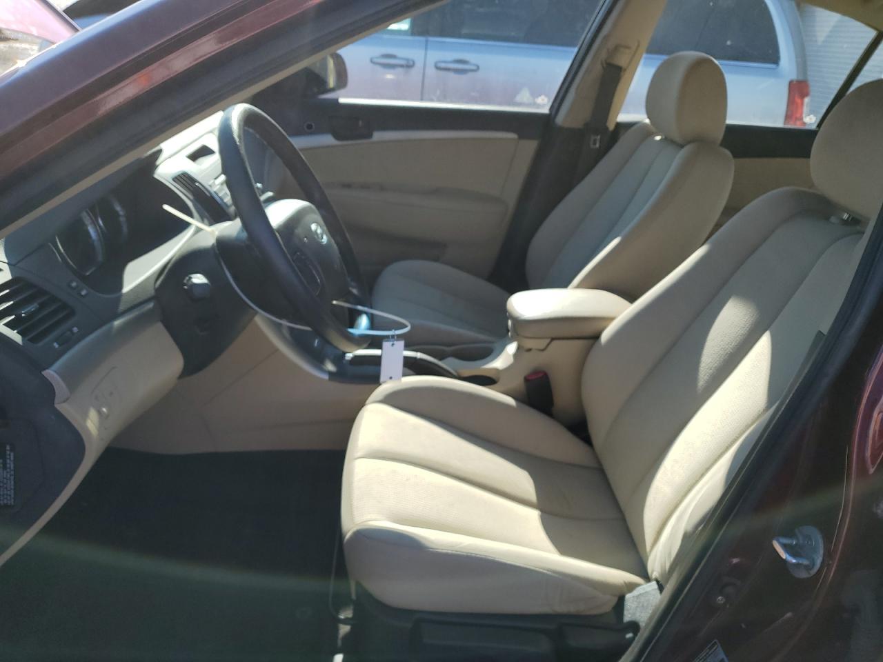 2009 Hyundai Sonata - Image 7