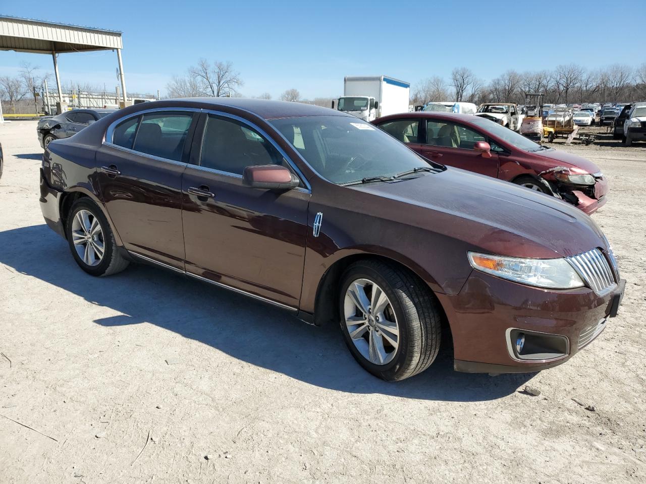 2010 Lincoln MKS - Image 4