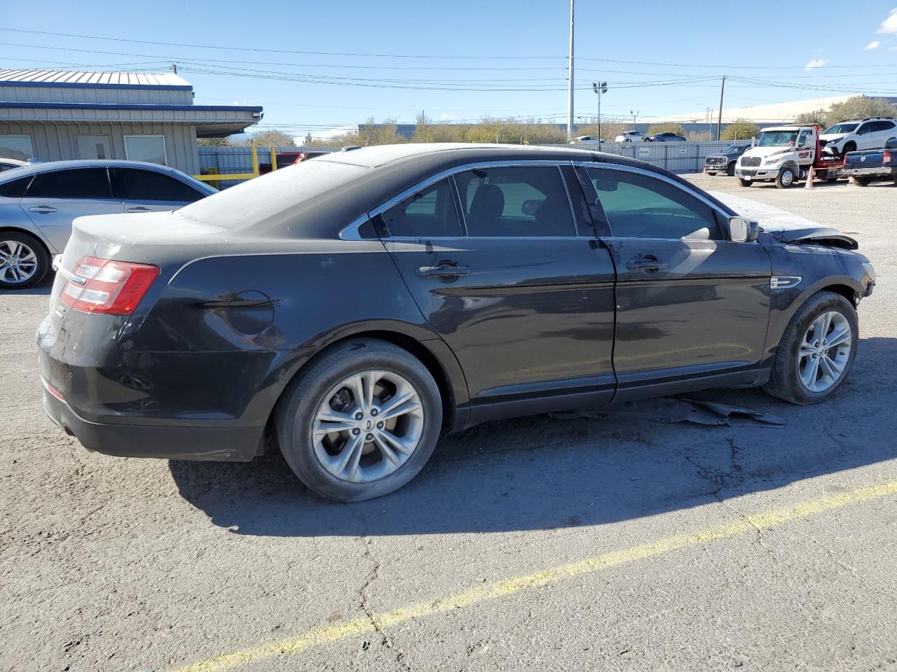2015 Ford Taurus - Image 3