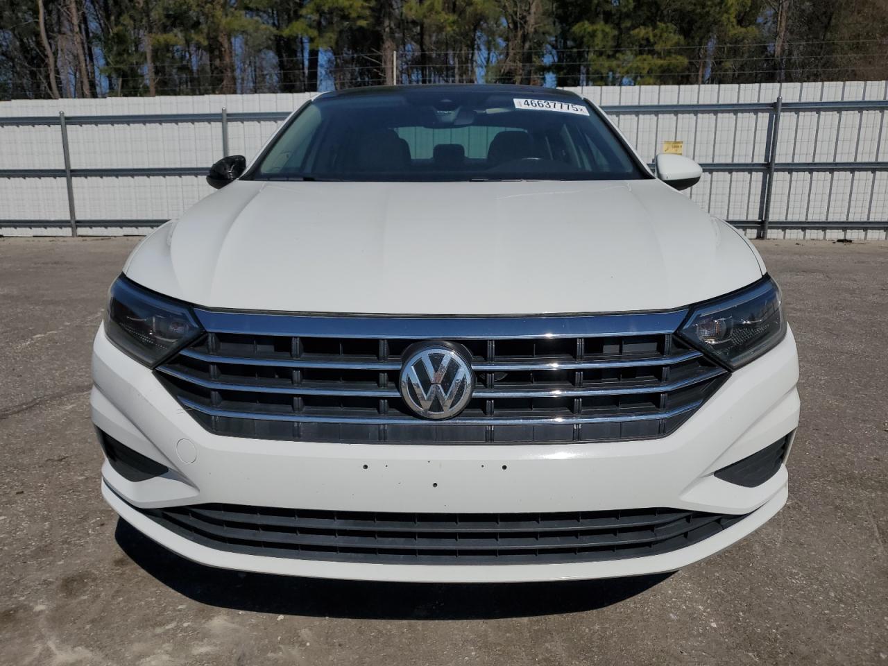 2019 Volkswagen Jetta - Image 5