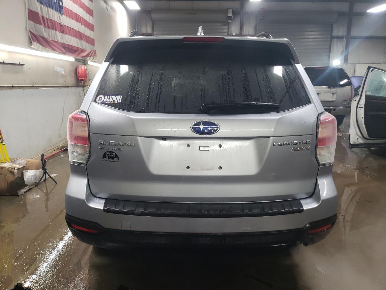 2017 Subaru Forester - Image 6
