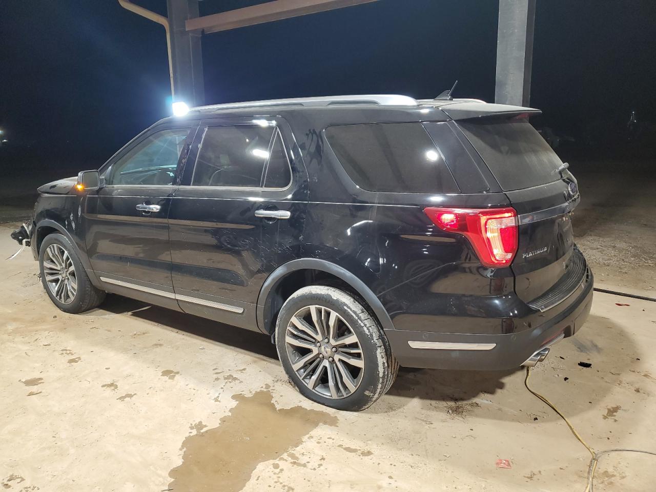 2018 Ford Explorer - Image 2