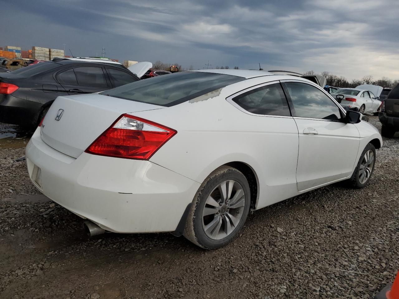 2009 Honda Accord - Image 3