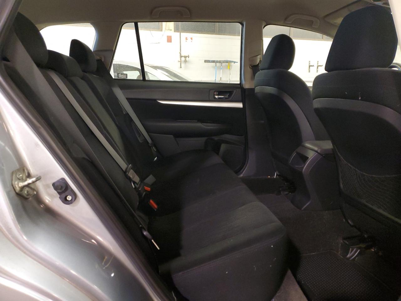 2014 Subaru Outback - Image 10