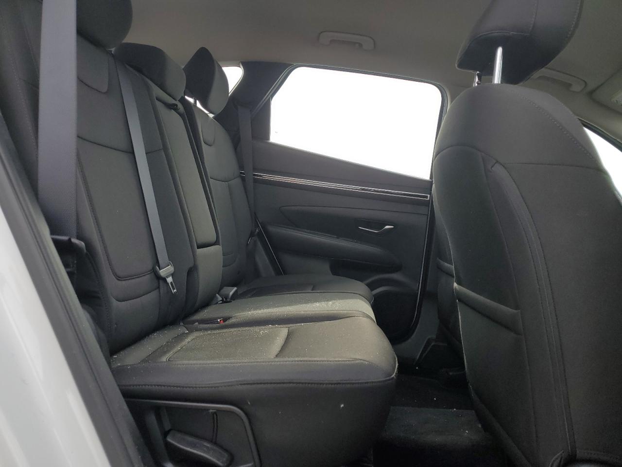 2022 Hyundai Tucson - Image 11