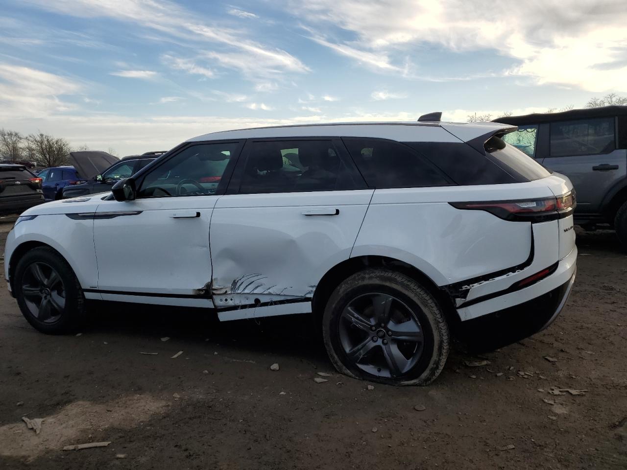 2021 Land Rover Range Rover - Image 2