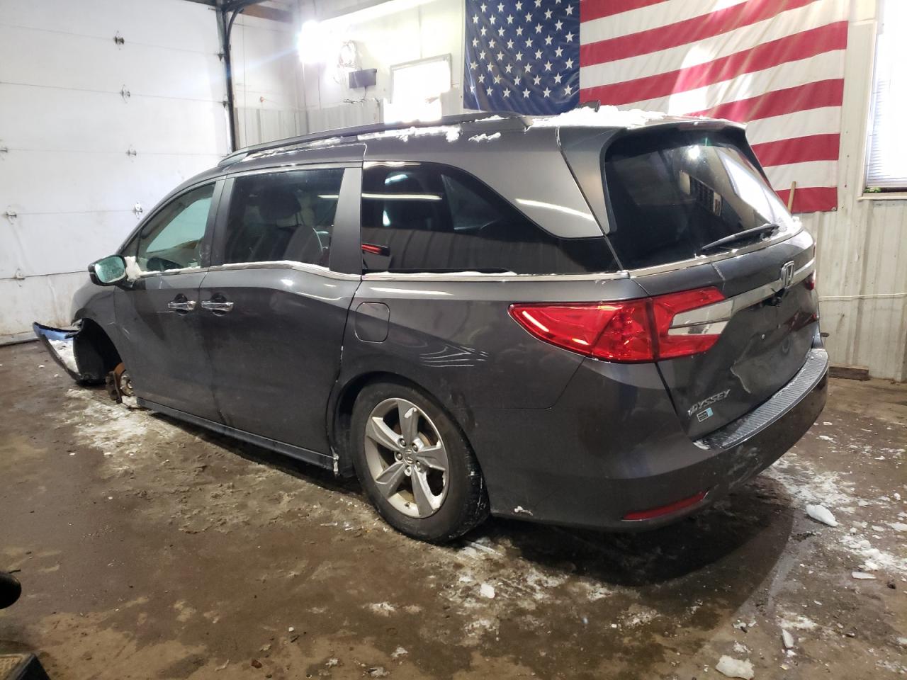 2018 Honda Odyssey - Image 2