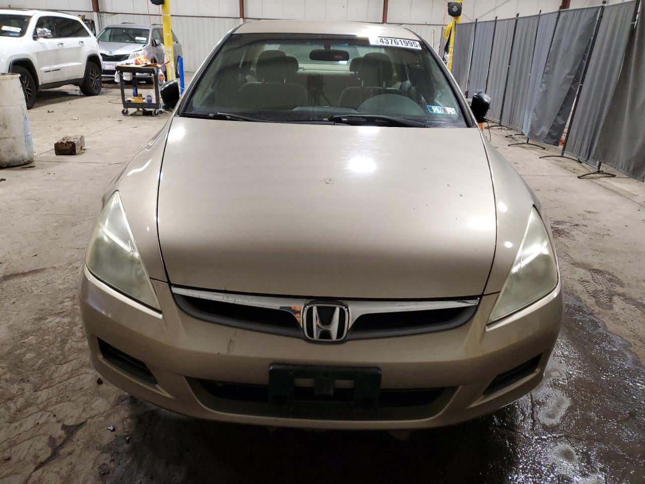 2006 Honda Accord - Image 5