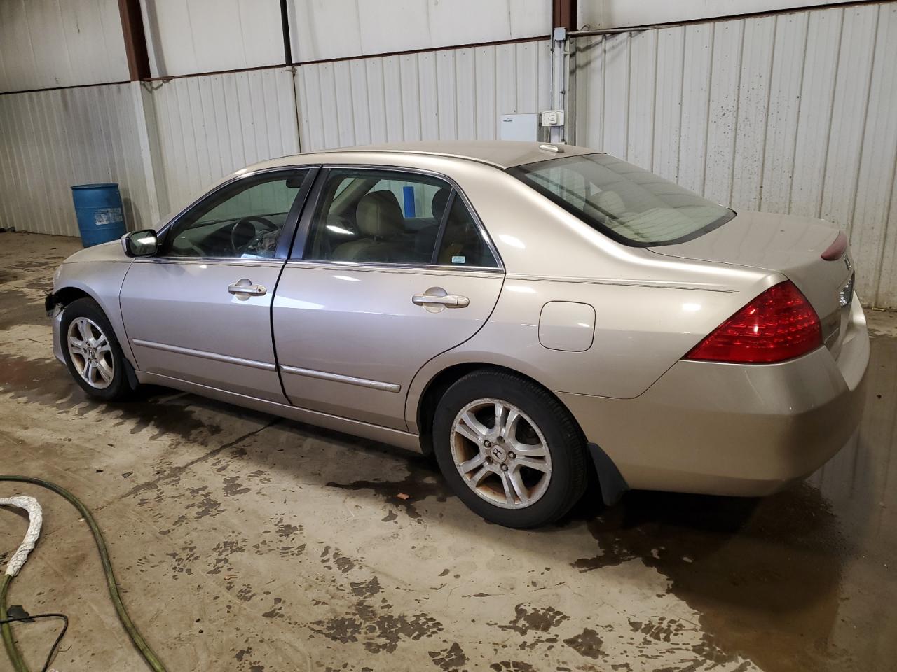 2006 Honda Accord - Image 2