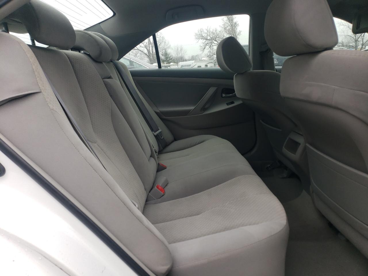 2009 Toyota Camry - Image 10